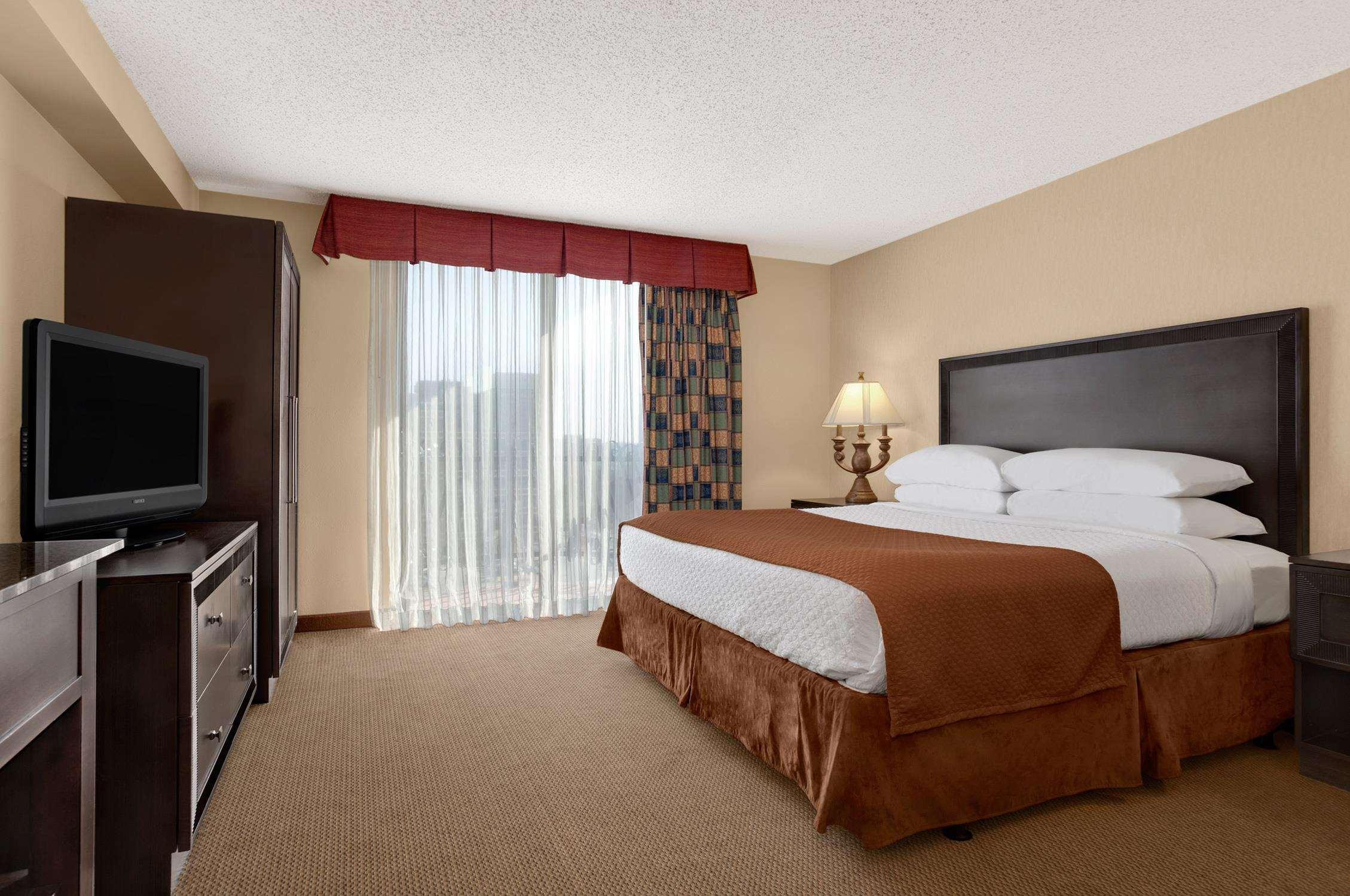 Embassy Suites By Hilton Kansas City Plaza Kültér fotó