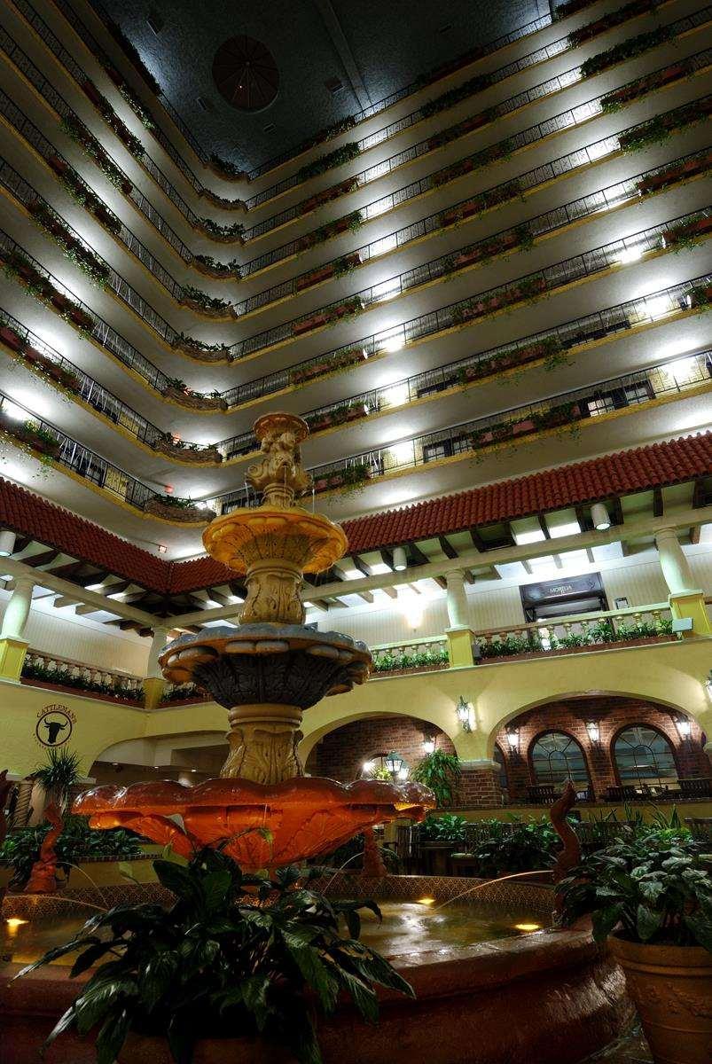 Embassy Suites By Hilton Kansas City Plaza Kültér fotó