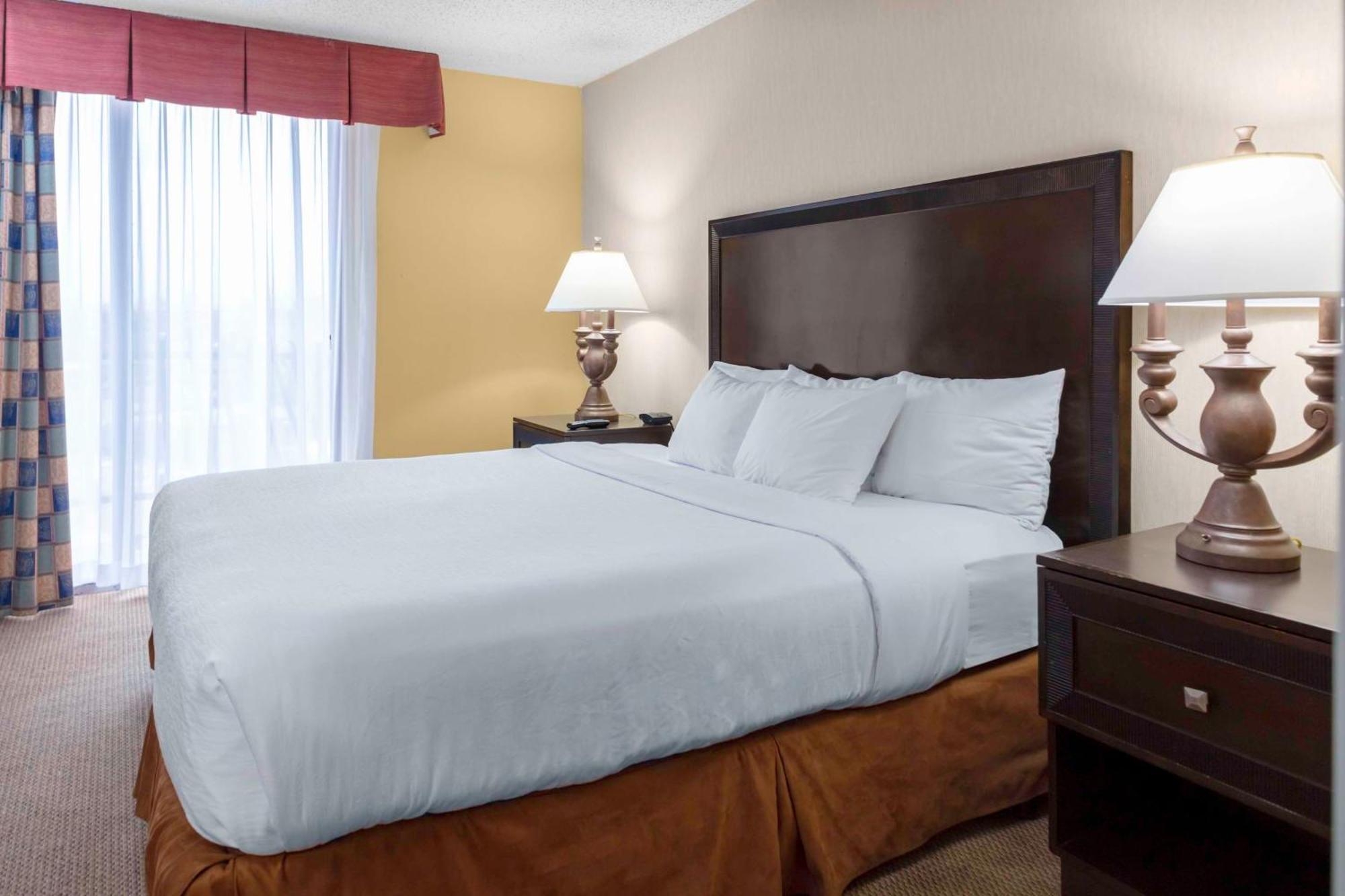 Embassy Suites By Hilton Kansas City Plaza Kültér fotó