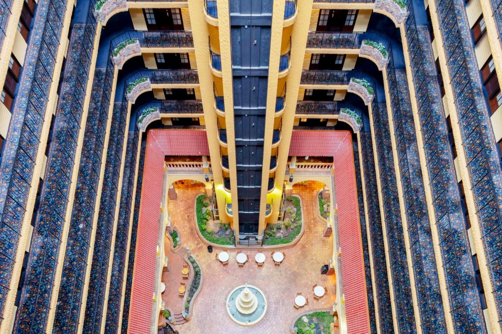 Embassy Suites By Hilton Kansas City Plaza Kültér fotó
